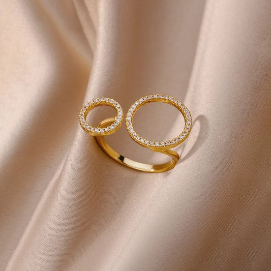 Pavé Circle Statement Ring
