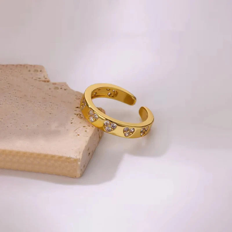 Classic Heart Diamond Band